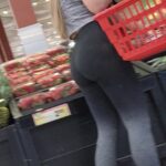 Perfect ass gym lagging girl at grocery store